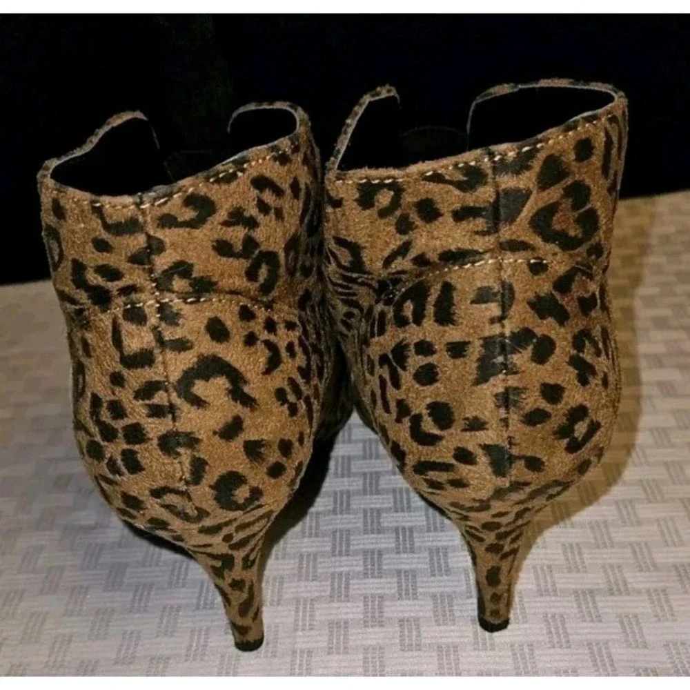 Colin Stuart Women's Size 6.5 Heeled Ankle Boots Vegan Suede Brown Leopard Print